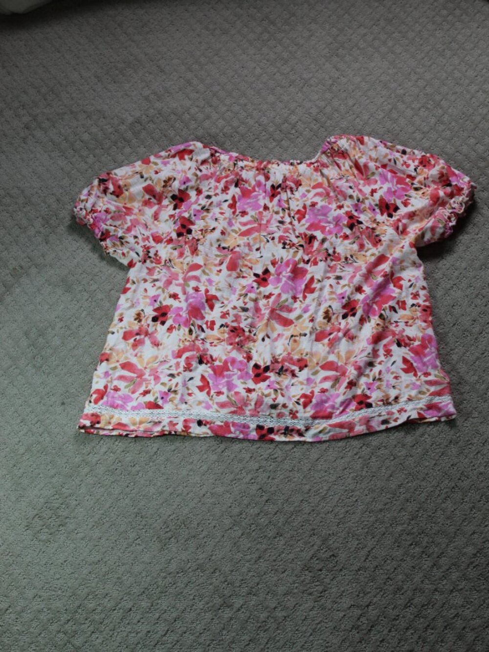Frye and Co Size 1X Pink Floral Flowy Short Sleeve Blouse